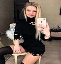 Russian call girls for private parties in delhi